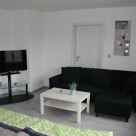 Gut Gelegenes Appartment Mit Wifi, Parkplatz, Wama, Trockner Usw. Kaiserslautern Zewnętrze zdjęcie