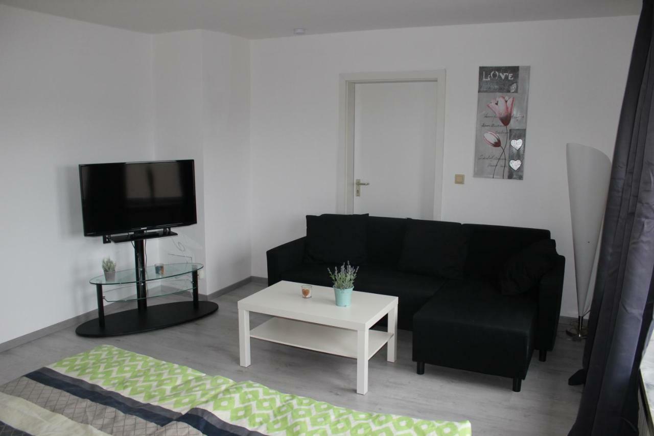 Gut Gelegenes Appartment Mit Wifi, Parkplatz, Wama, Trockner Usw. Kaiserslautern Zewnętrze zdjęcie